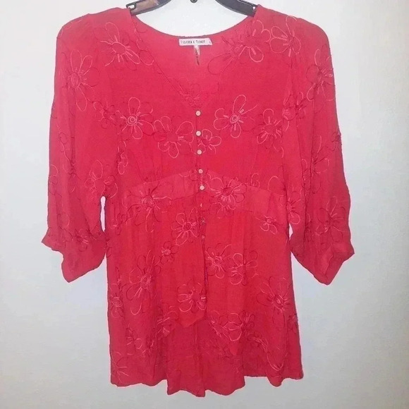 Figueroa and Flower Red High Low Tunic Button Down Blouse W/cami Large - Picture 1 of 9
